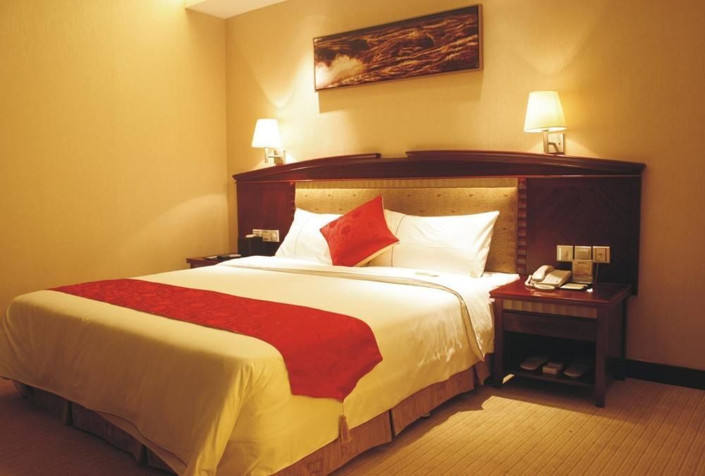 Huizhou Jinhuayue International Hotel Room photo