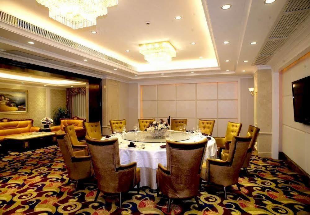 Huizhou Jinhuayue International Hotel Exterior photo